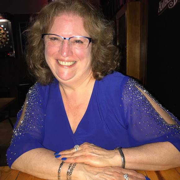 Meet your Posher, Dianna - Picture 1 of 1